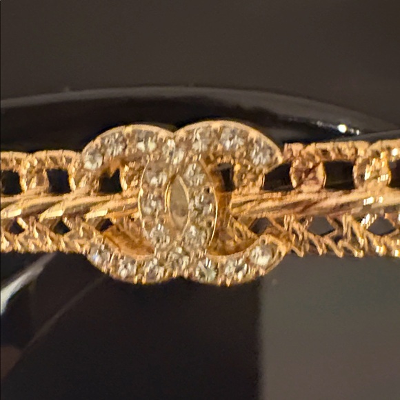 New Luxury Black and Gold Fashion Sunglasses - Lowered the price NO CASE - Picture 4 of 12